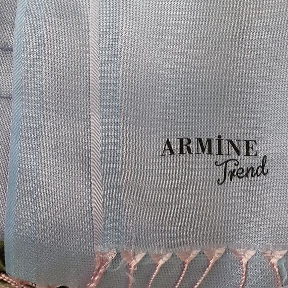 scarves - Picture 2 of 3